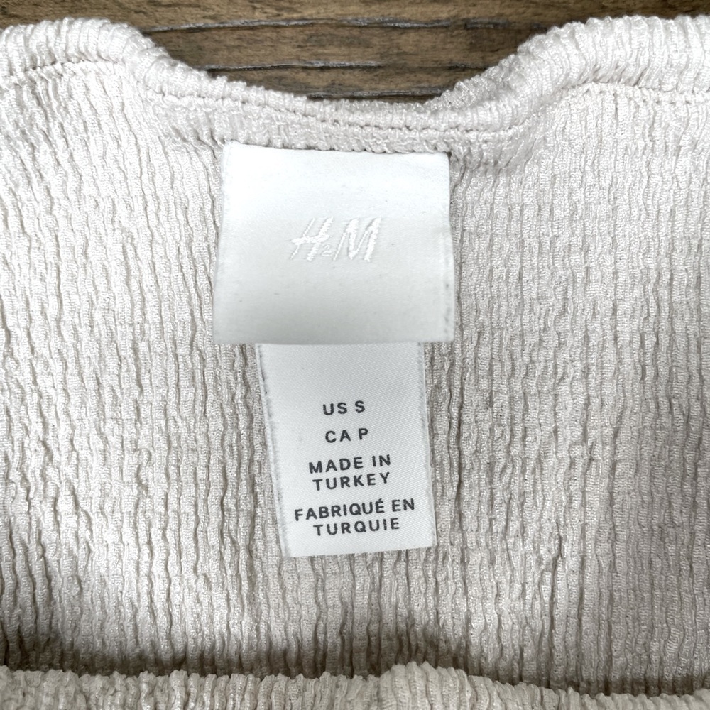 H&M Top - Picture 2 of 2